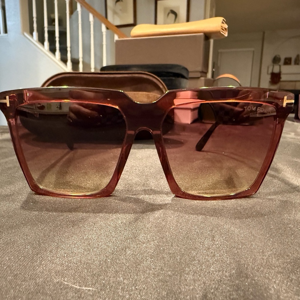 Tom Ford Sabrina-02 (FT0764) sunglasses with case and dusty - Picture 11 of 15